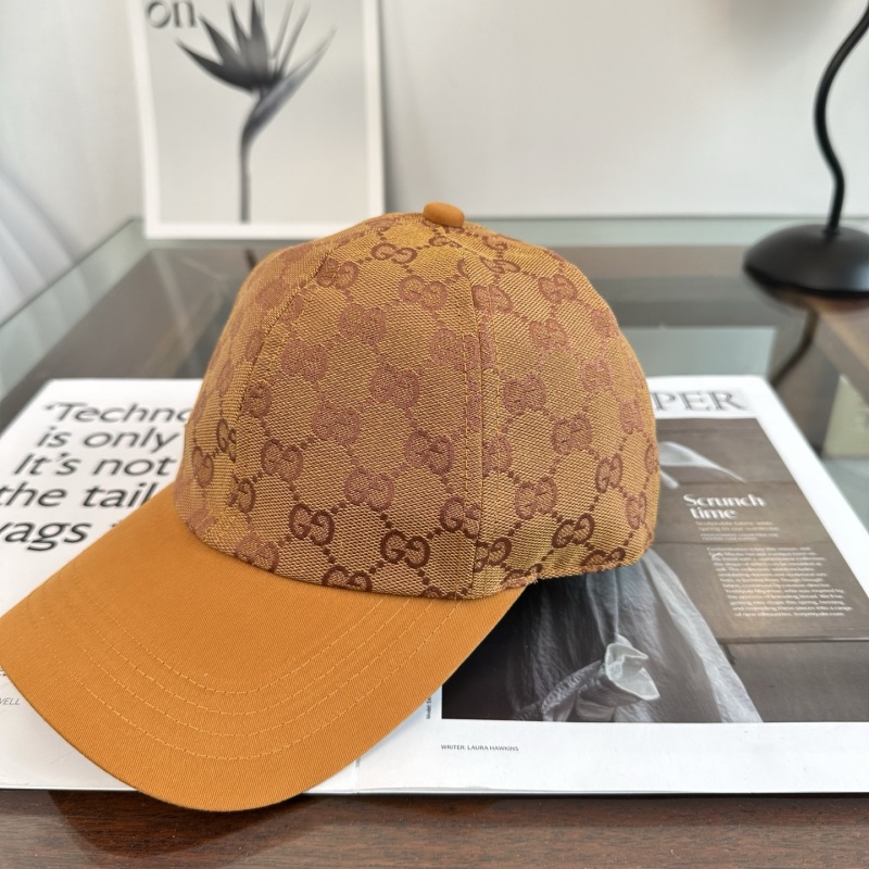 Бейсболка с монограммой Gucci
