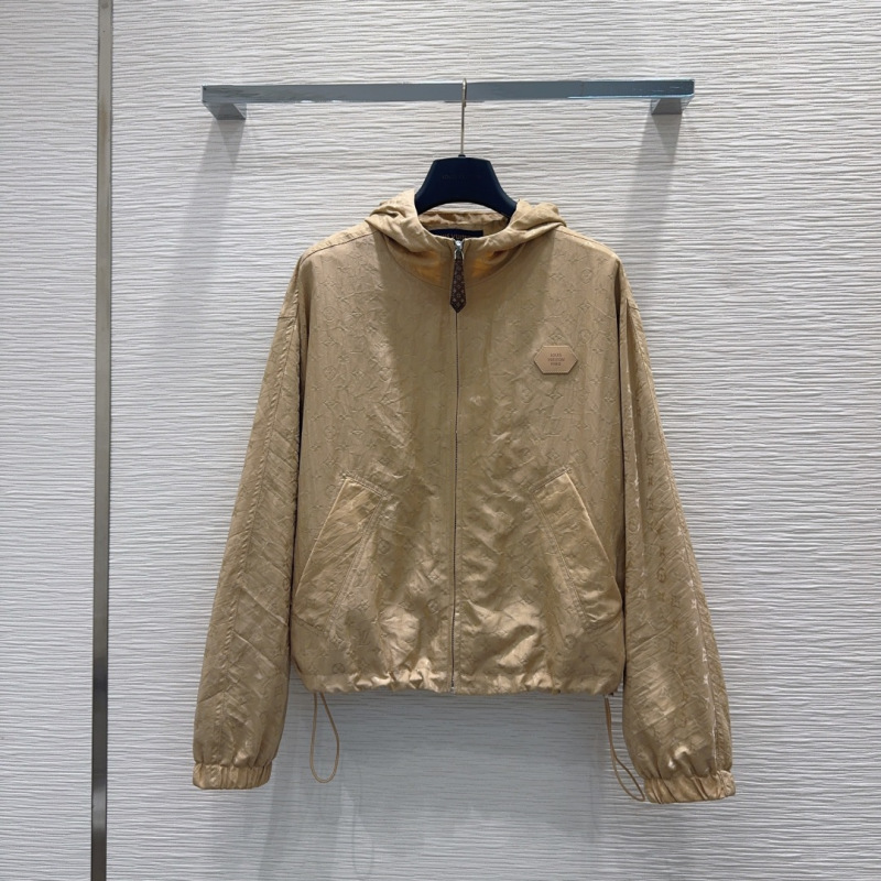 Костюм Louis Vuitton
