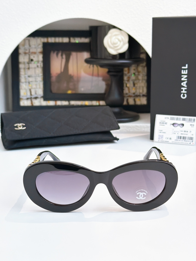 Женские солнцезащитные очки Chanel