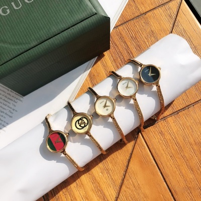 Часы Gucci