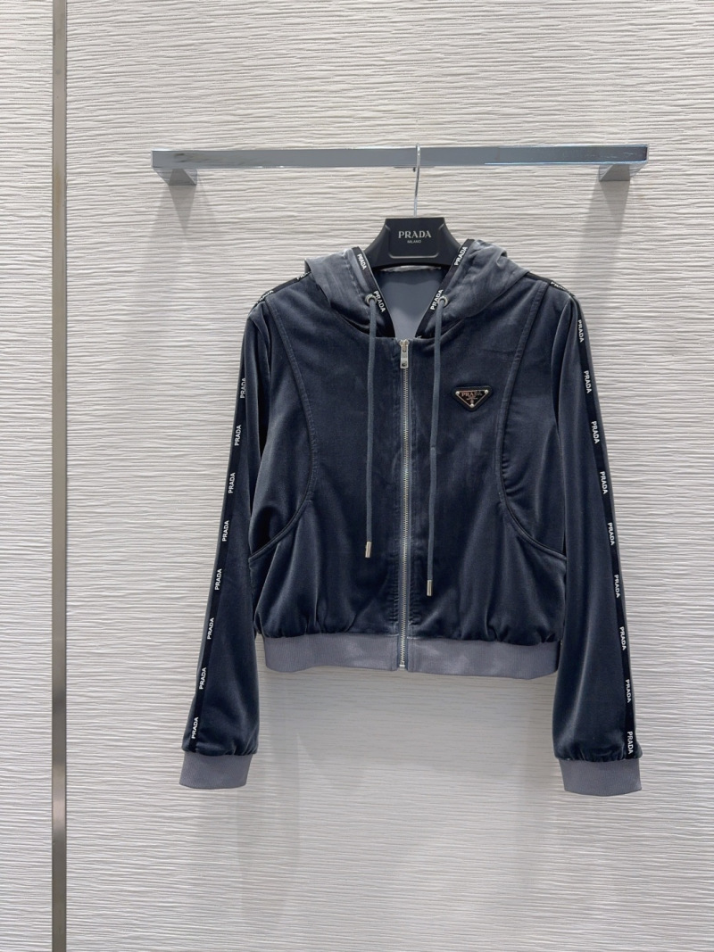Спортивный костюм Prada