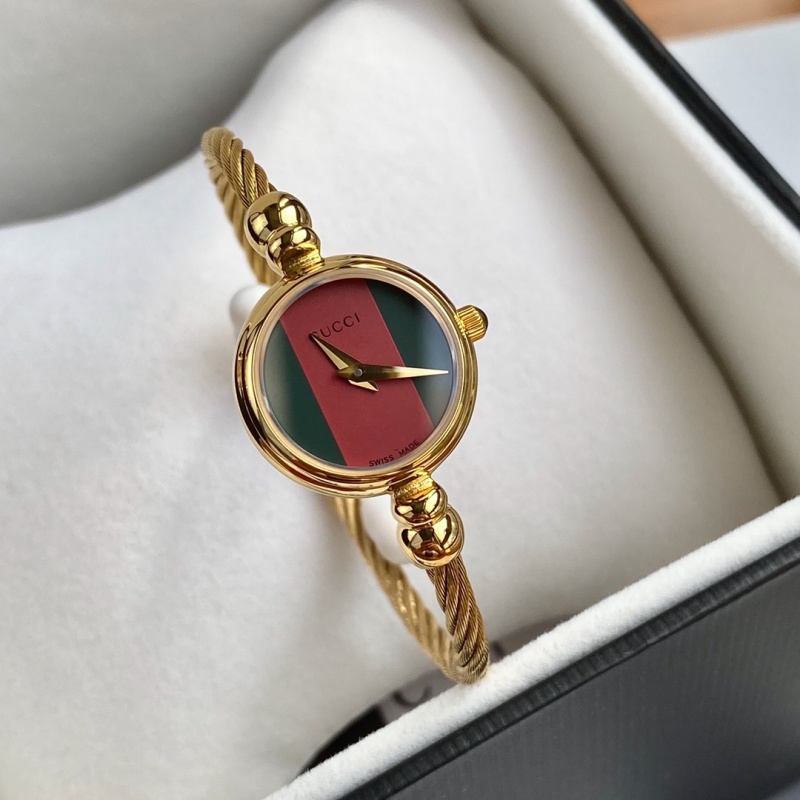 Часы Gucci