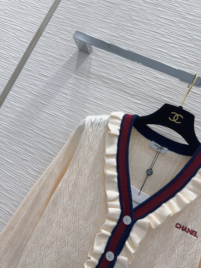 Свитер Chanel