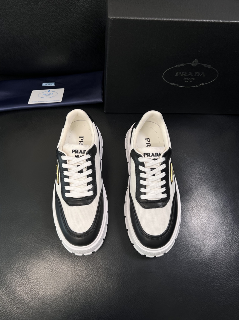 Кроссовки Prada