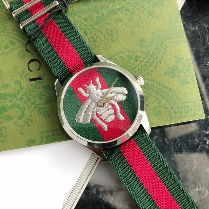 Часы Gucci