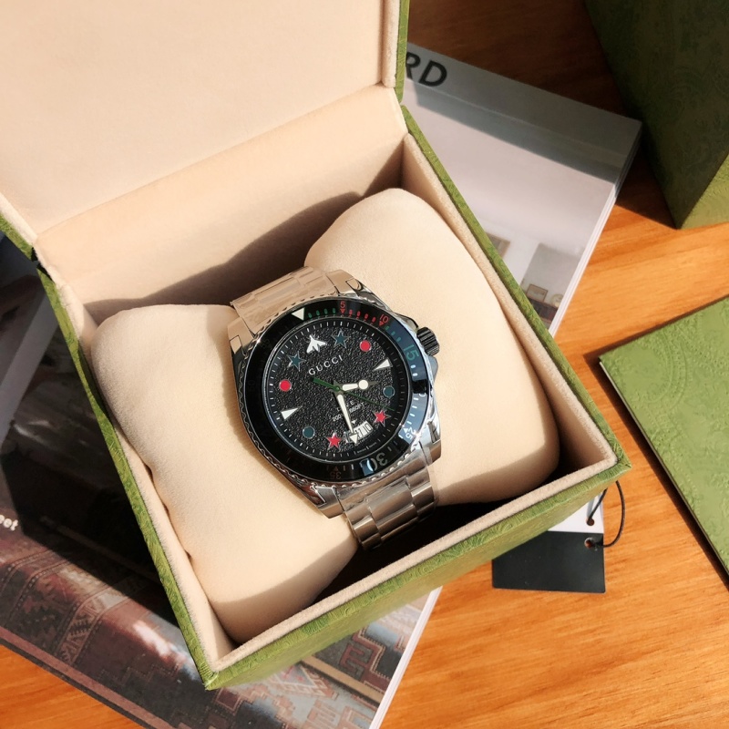 Часы Gucci