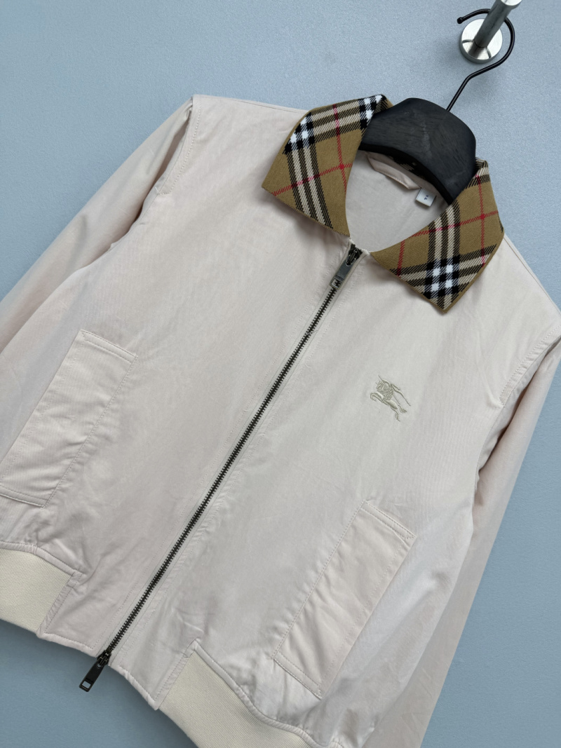 Классическая куртка Burberry с клетчатым воротником