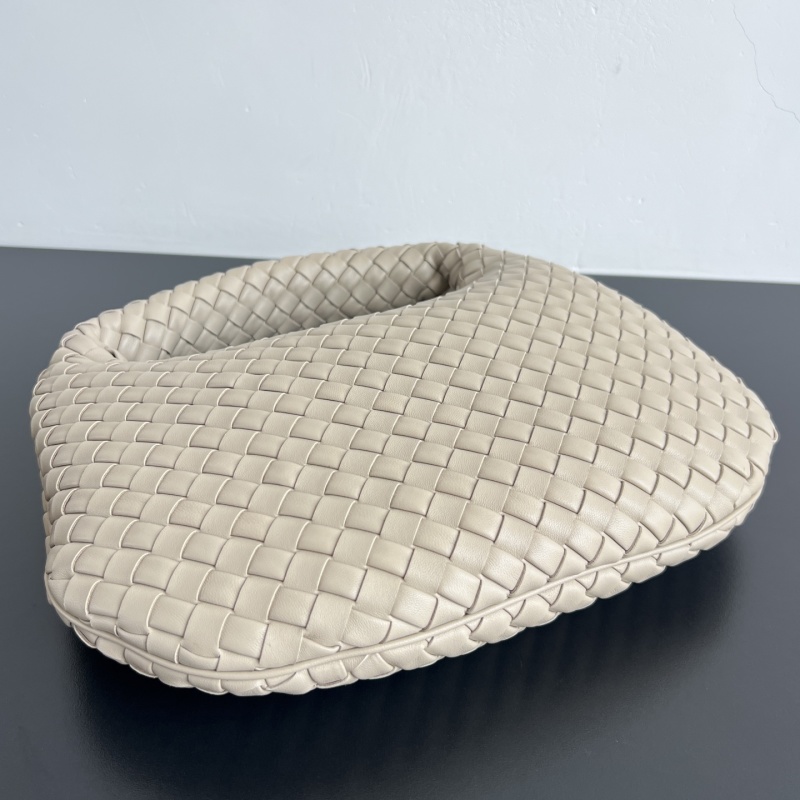 Кожаная плетеная сумка Bottega Veneta