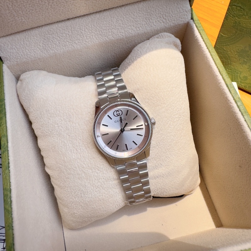 Часы Gucci