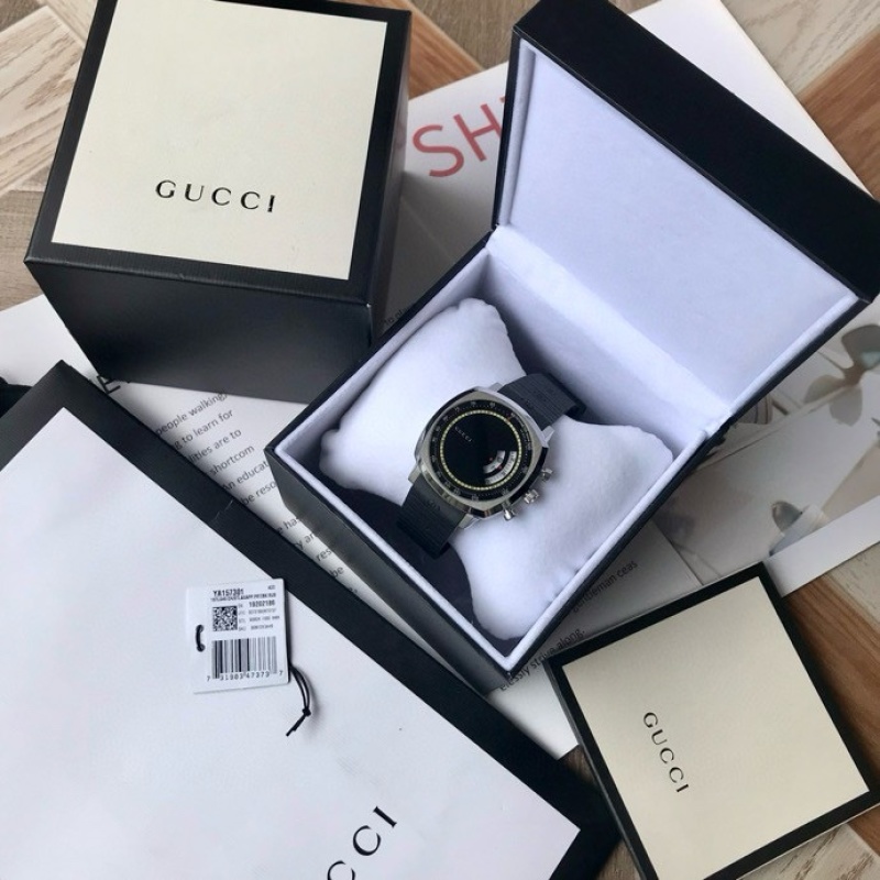 Часы Gucci