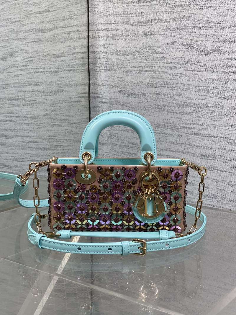 Сумка Dior Lady Dior с декором