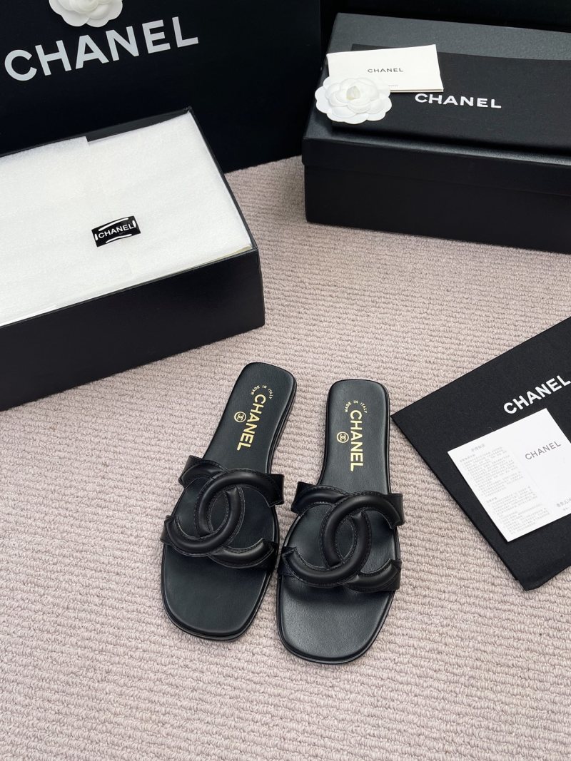 Женские черные сандалии с логотипом Chanel