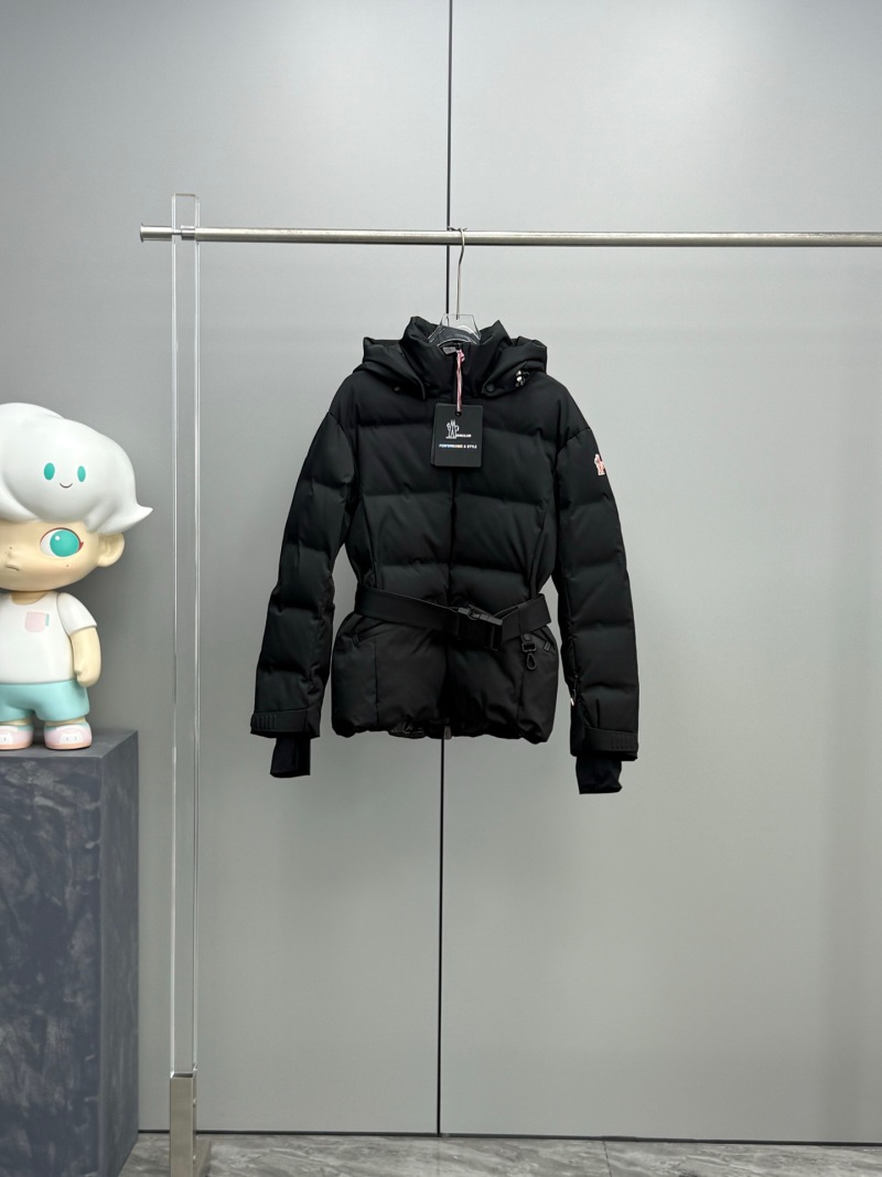 Пуховик Moncler