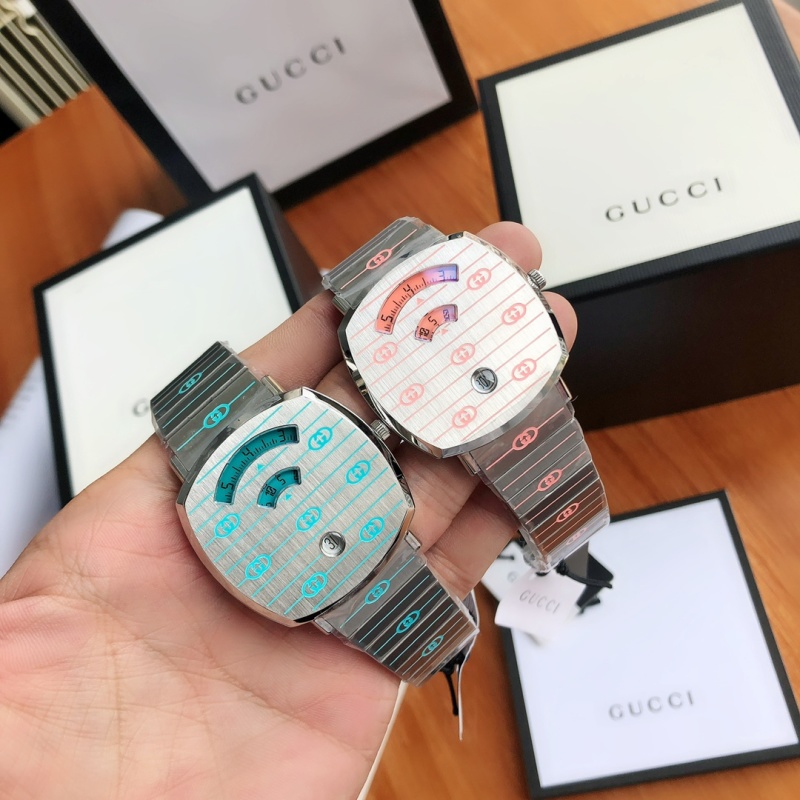Часы Gucci