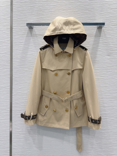 Пальто Fendi