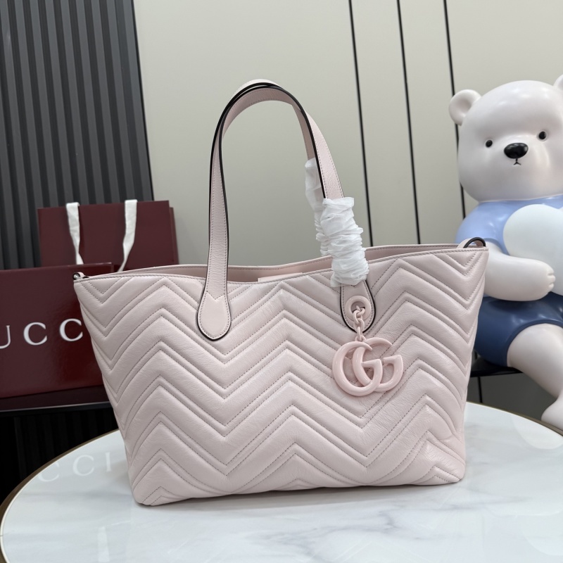Сумка-тоут Gucci розовая с квилтингом
