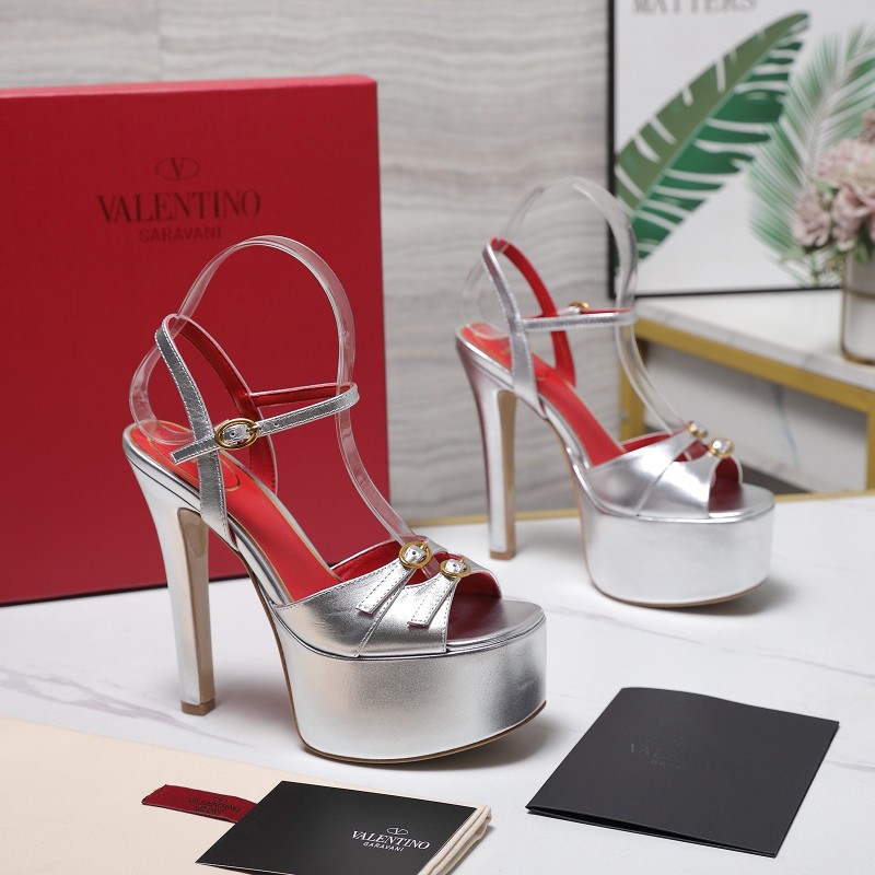 Женские закрытые туфли-шлёпки на высокой платформе Valentino Garavani