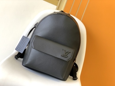 Рюкзак Louis Vuitton Aerogram