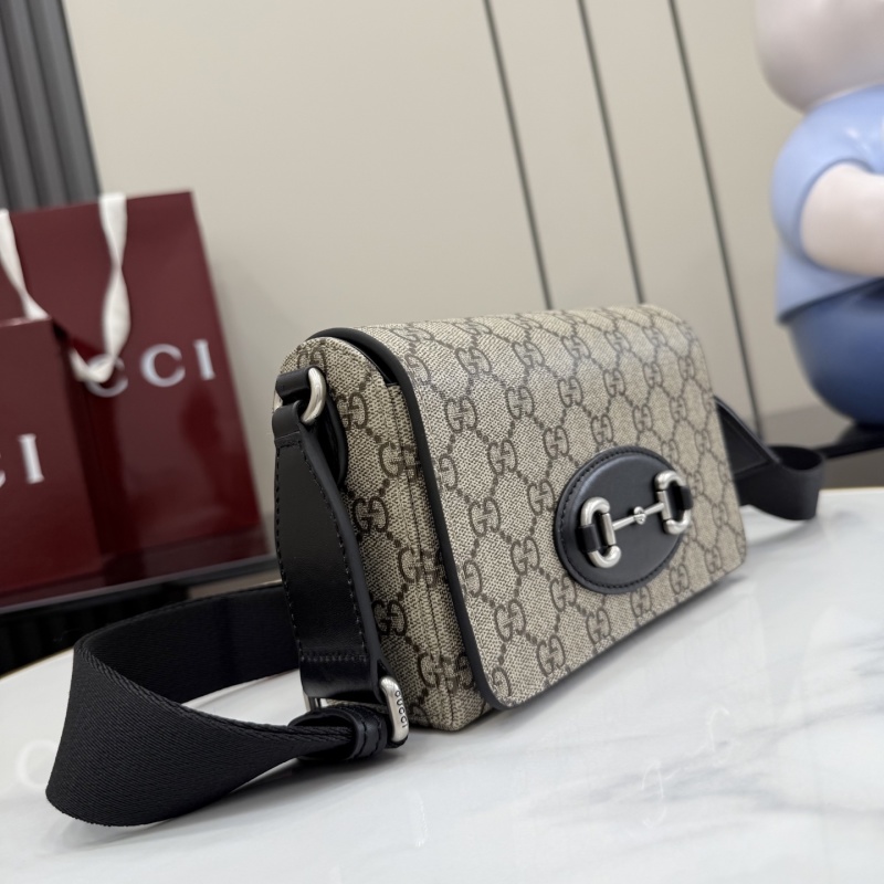 Сумка Gucci с принтом GG и подковкой
