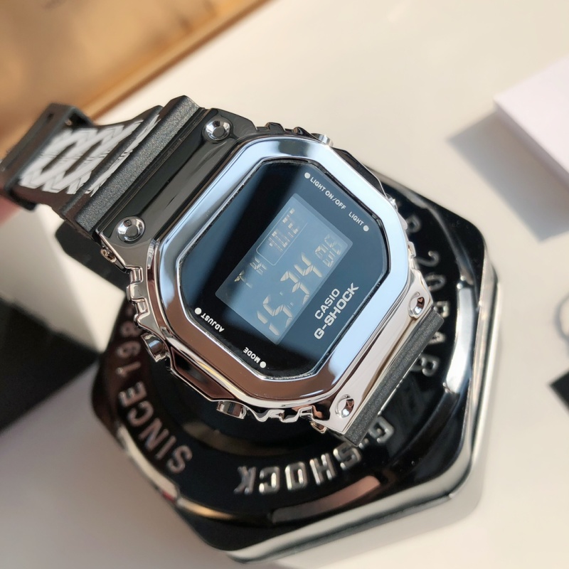 Часы Casio G-SHOCK