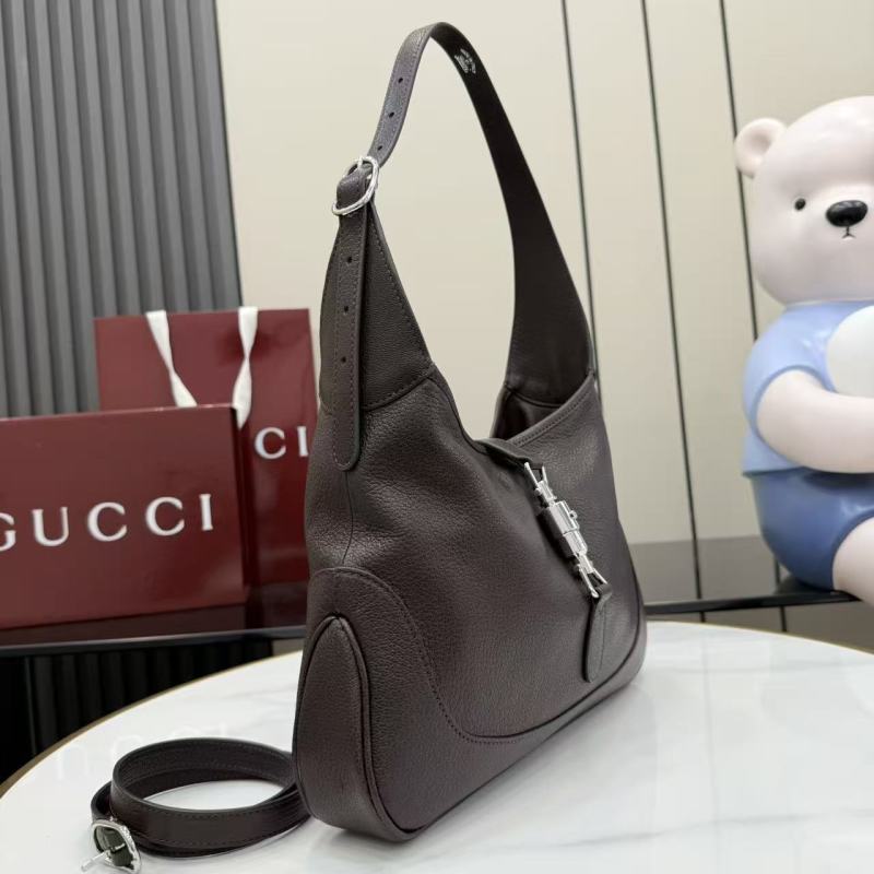 Сумка Gucci Hobo с металлической фурнитурой