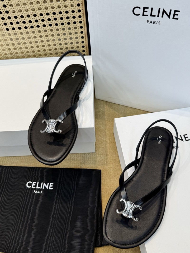 Черные женские босоножки с декоративной фурнитурой Celine