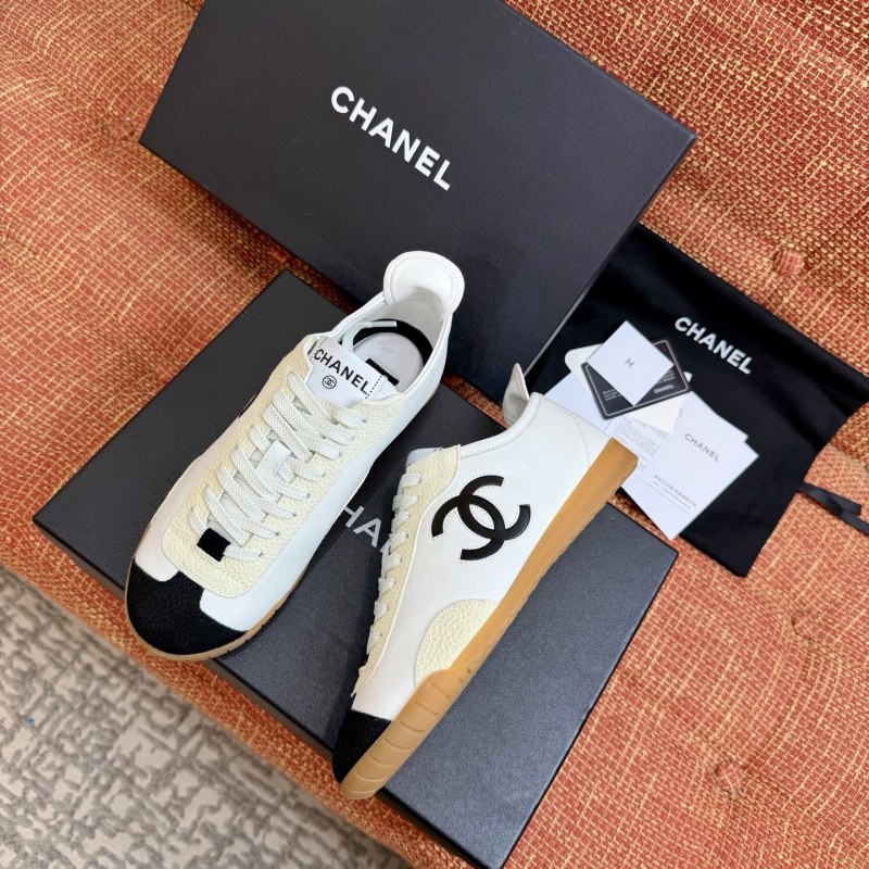 Женские кроссовки Chanel Sneaker, весна 2026, замша и кожа
