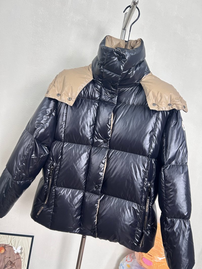 Пуховик Moncler