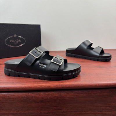 Мужские шлёпанцы Prada Milano