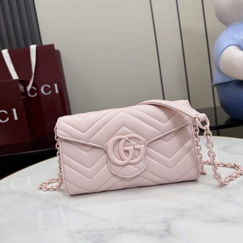 Женская сумка Gucci розовая с цепочкой