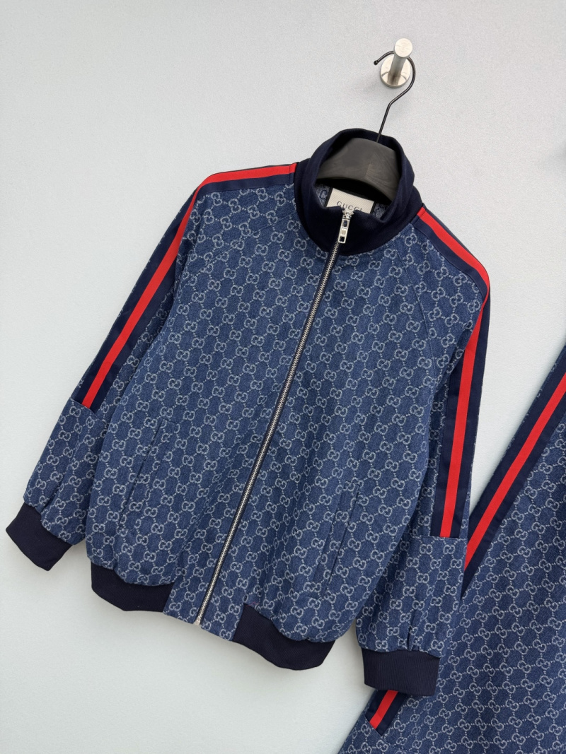 Спортивный костюм Gucci с монограммой