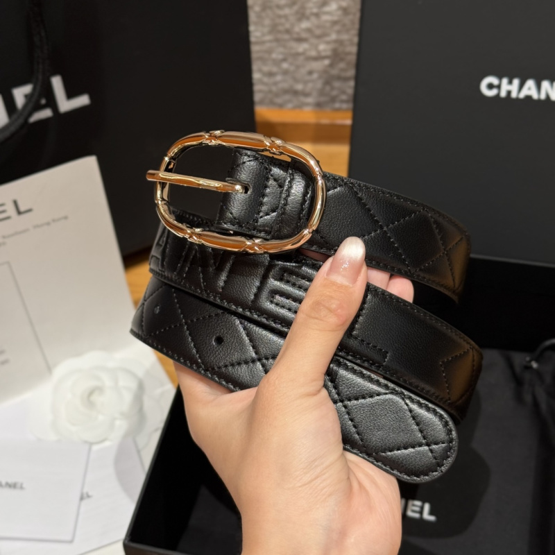 Женский кожаный ремень с ромбовым тиснением Chanel