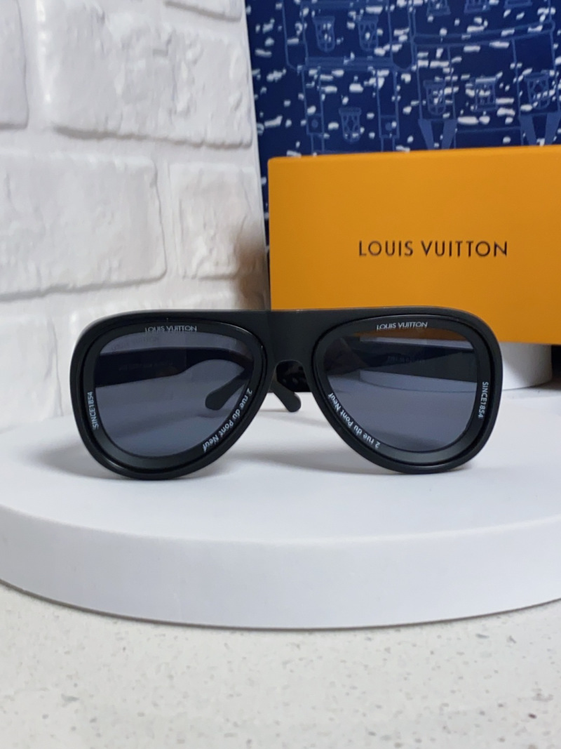 Солнцезащитные очки Louis Vuitton модель Z2445