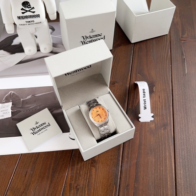 Часы Vivienne Westwood