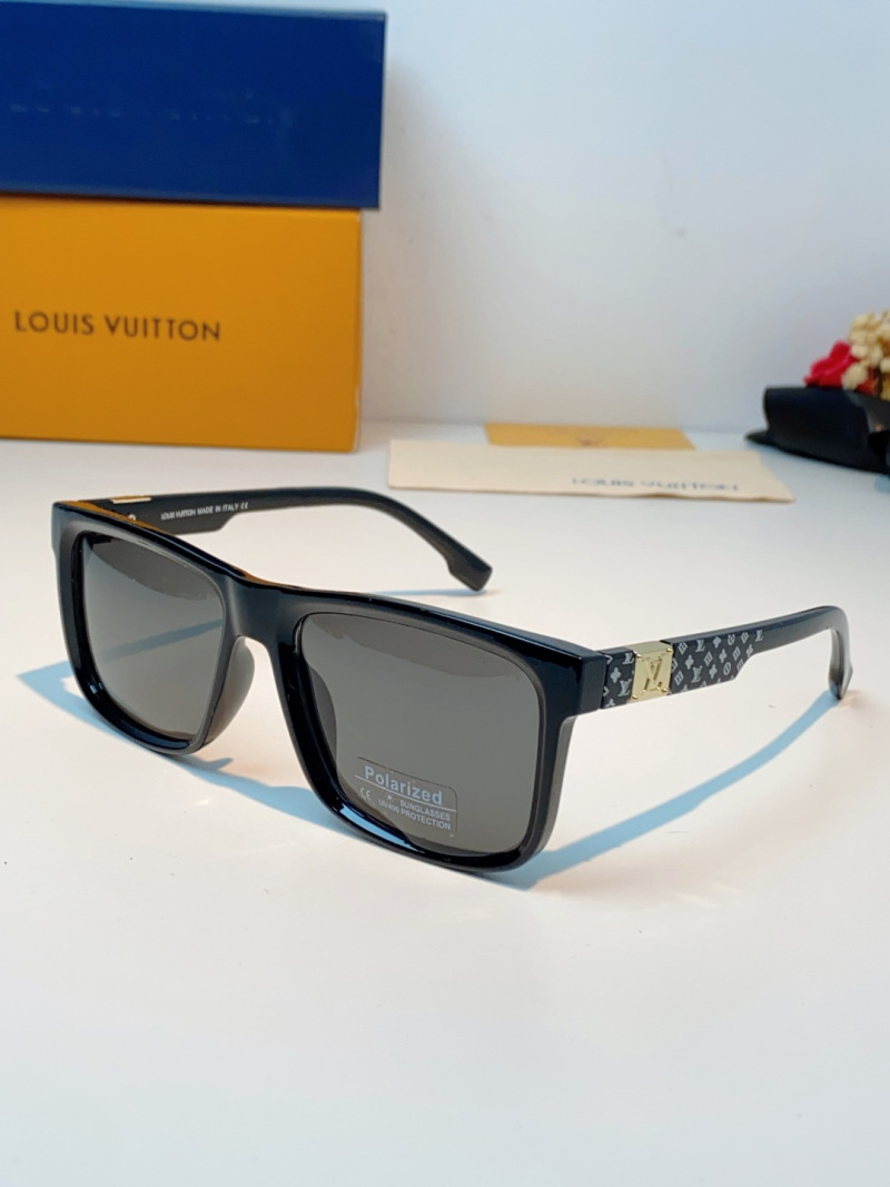 Солнечные очки Louis Vuitton