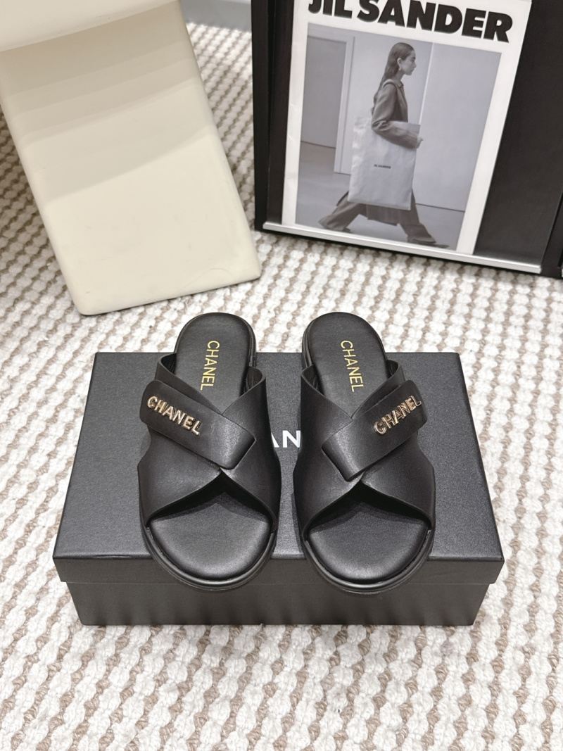 Женские черные босоножки Chanel 26C