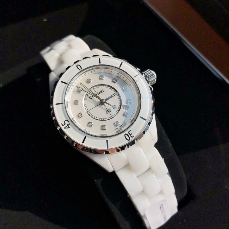 Часы Chanel