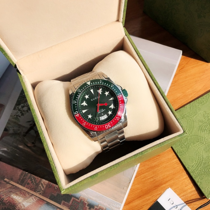Часы Gucci