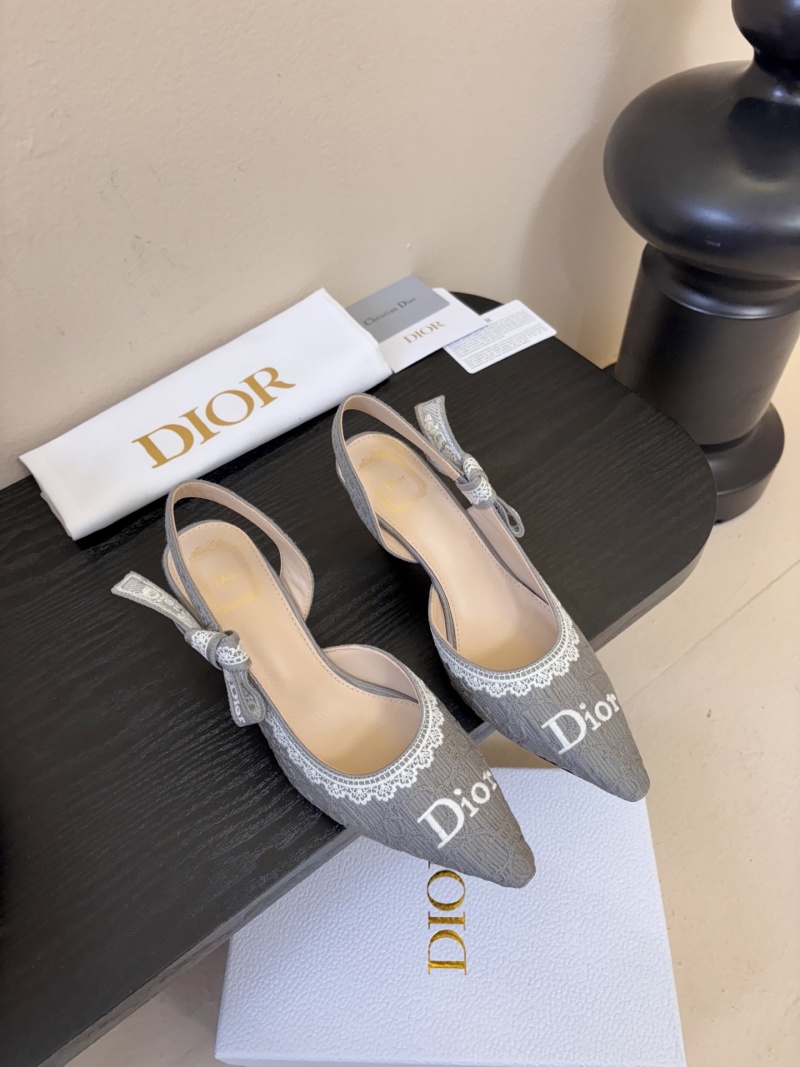 Женские босоножки Dior с вышивкой