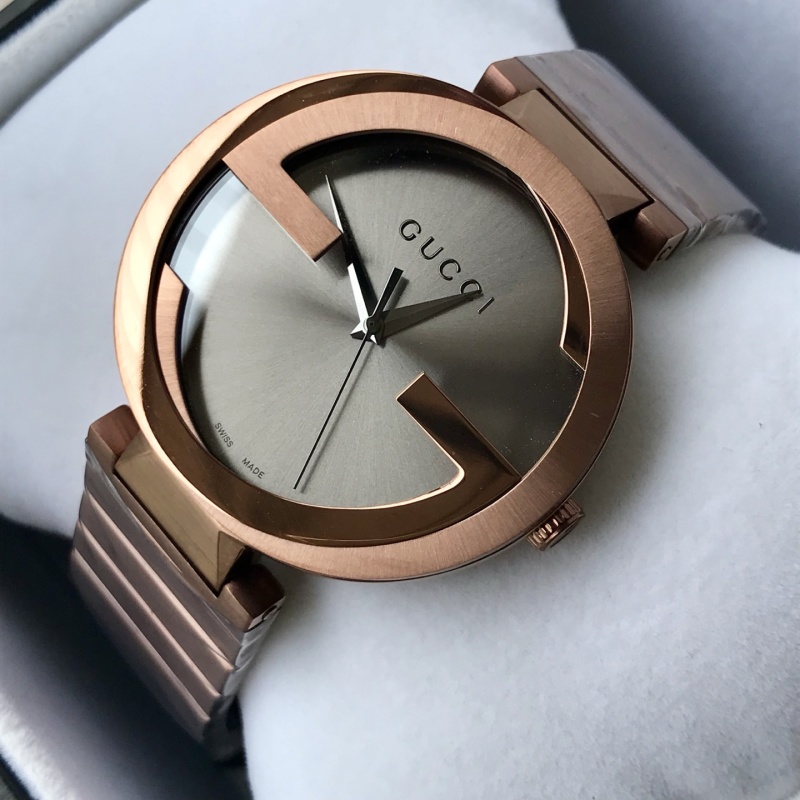 Часы Gucci