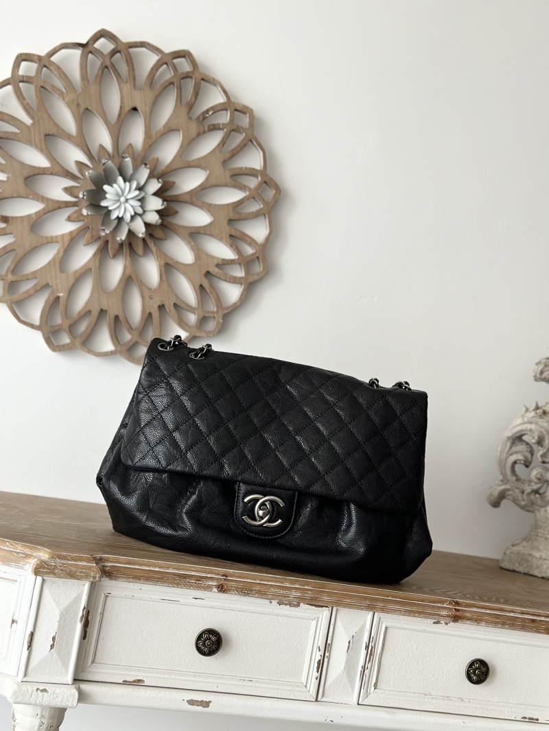 Черная сумка Chanel с цепочкой Без бренда