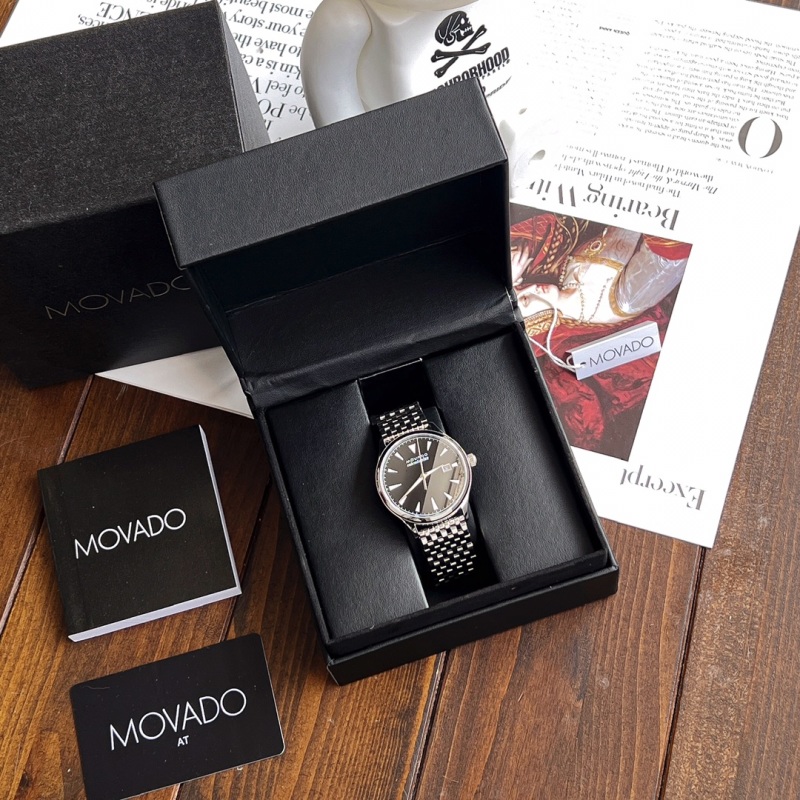 Часы Movado
