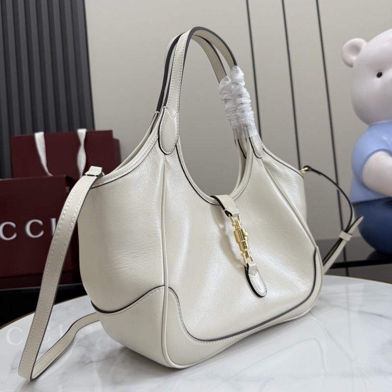 Сумка Gucci кремовая с золотой фурнитурой