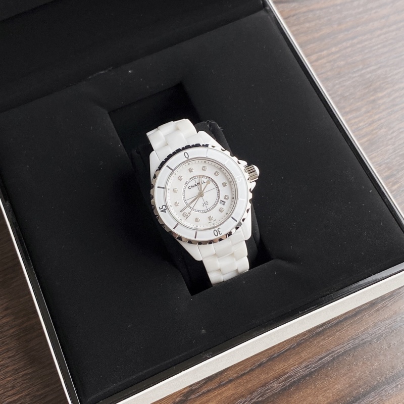 Часы Chanel