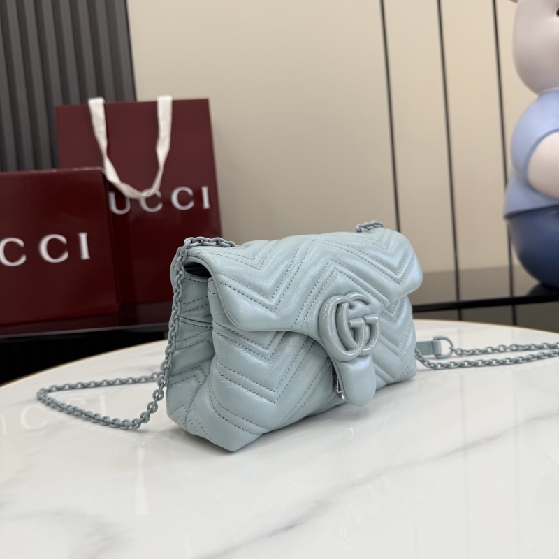 Сумка Gucci с цепочкой и клапаном