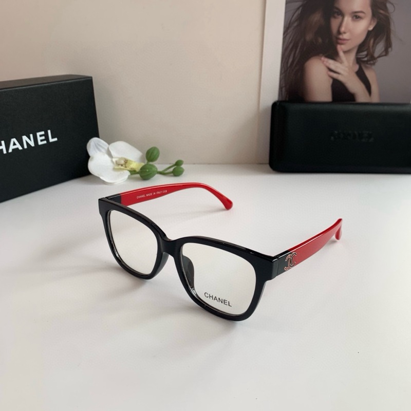 Очки CHANEL классические с черной оправой