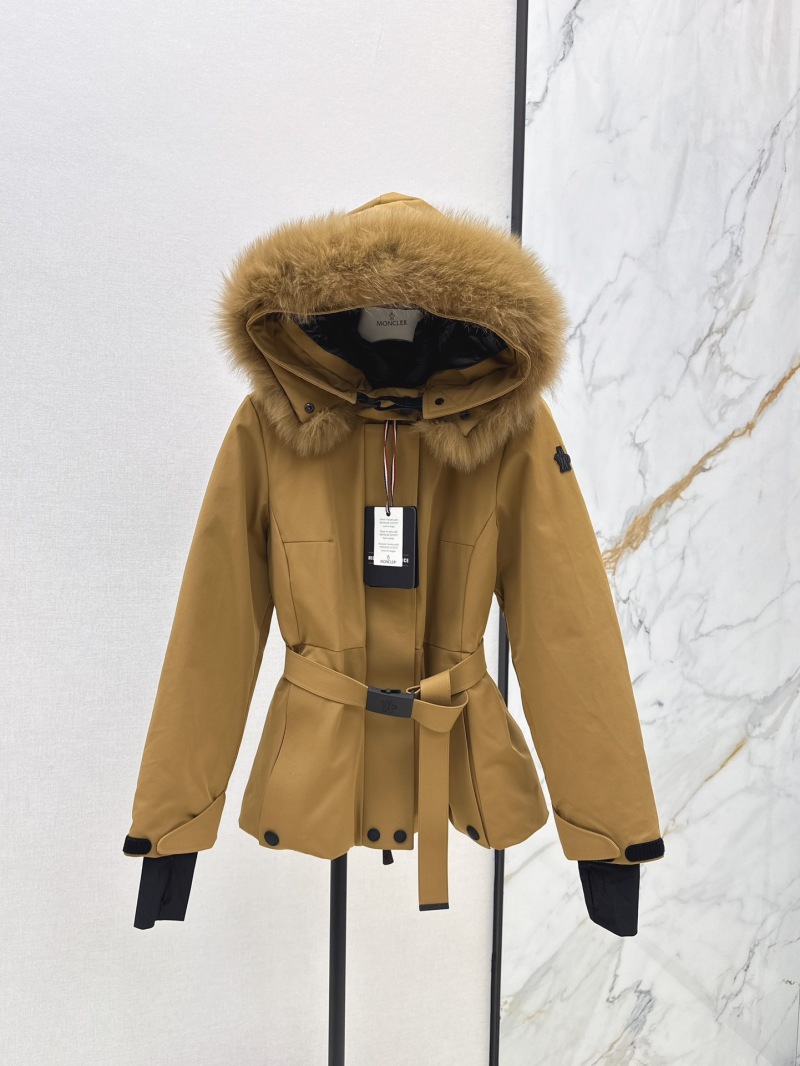 Пуховик Moncler