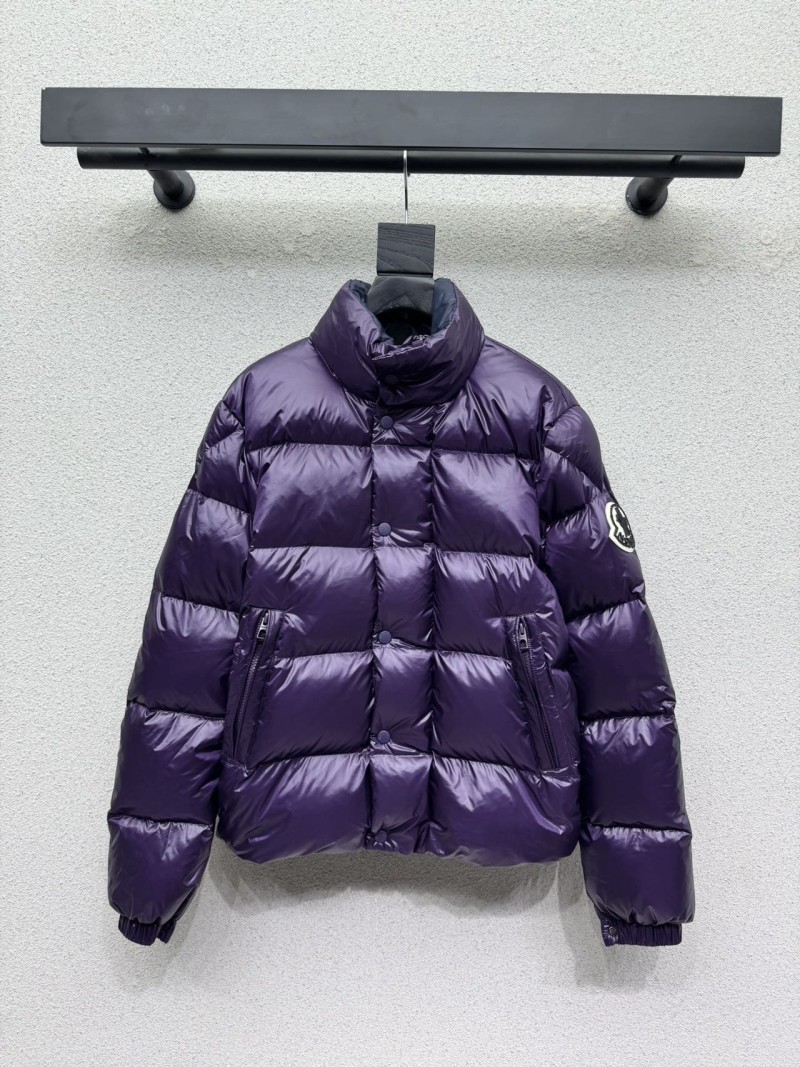 Пуховик Moncler фиолетовый