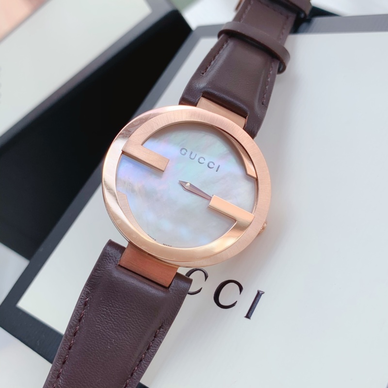 Часы Gucci
