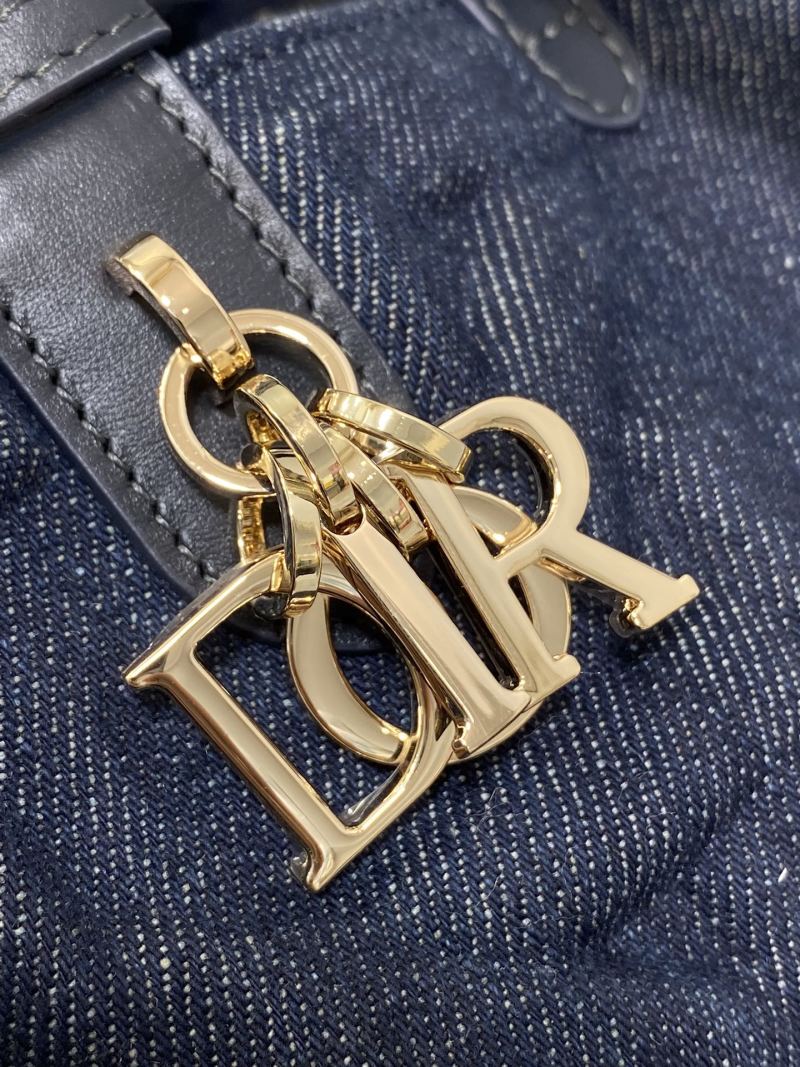 Сумка Dior Toujours из денима с логотипом
